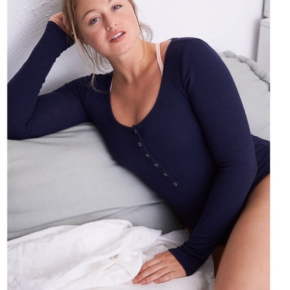 NWOT aerie Long-sleeve Henley Bodysuit, Size L, Navy